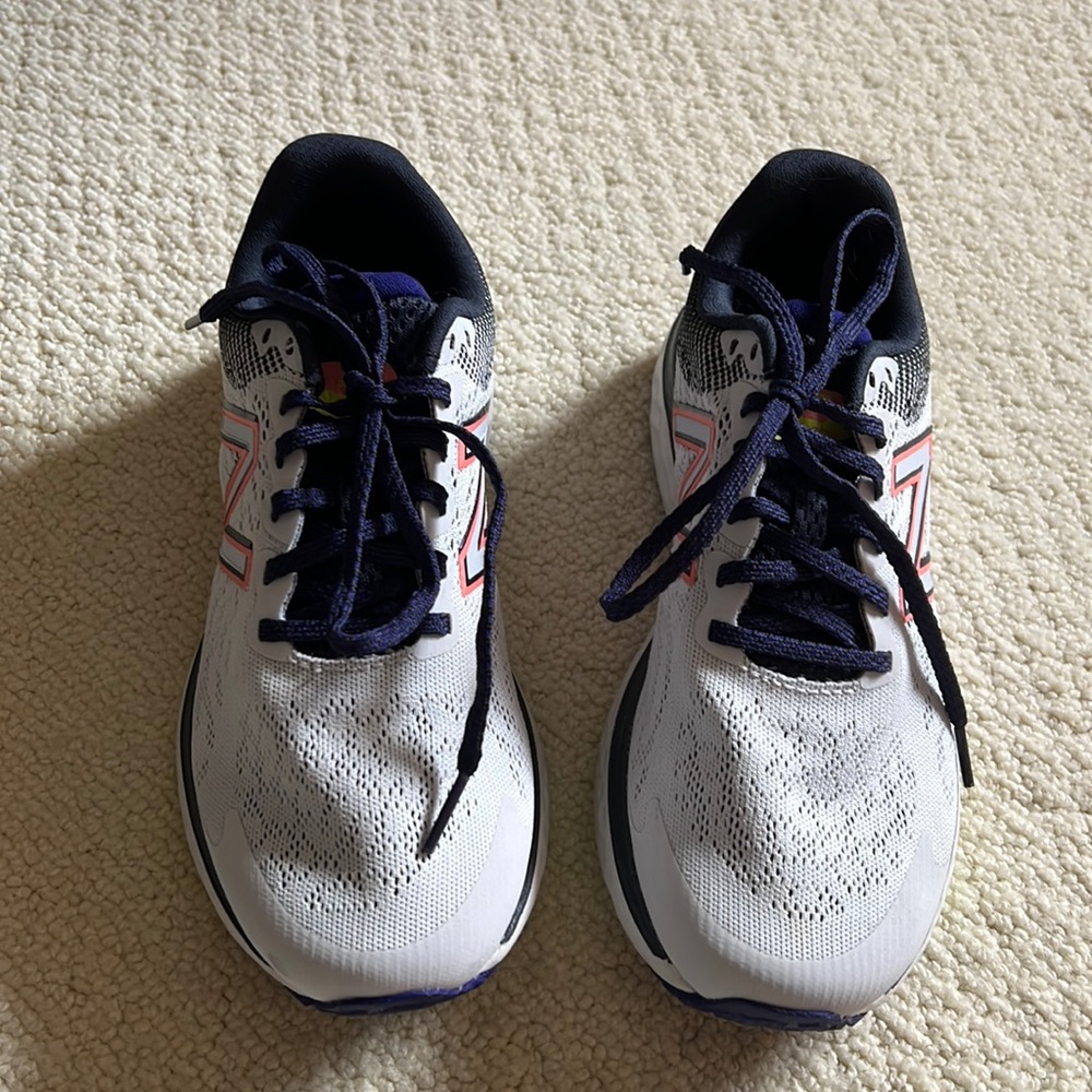EUC New Balance Fresh 680 Foam Women’s Sneakers, size 7
